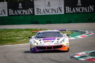 #93 Tempesta Racing GBR Ferrari 488 GT3 Chris Buncombe GBR Jonathan Hui HKG Chris Froggatt GBR Pro-Am Cup, Free Practice

