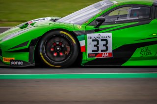 #33 Rinaldi Racing DEU Ferrari 488 GT3 Steve Parrow DEU Christian Hook DEU Manuel Lauck DEU Am Cup, Bronze Test
