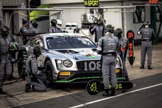 Free Practice Pit Lane
