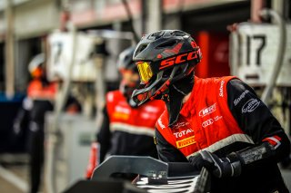 Free Practice Pit Lane
