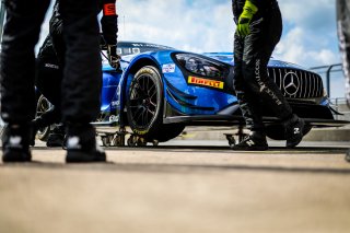 Pit-lane, Pre-Qualifying

