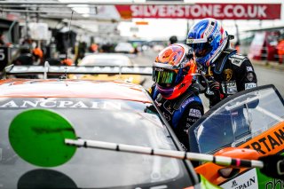 Pit-lane, Pre-Qualifying
