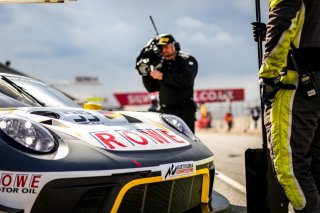 Pit-lane, Pre-Qualifying

