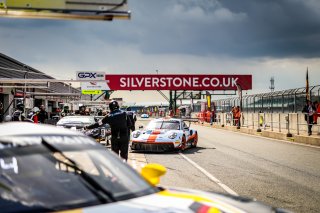 Pit-lane, Pre-Qualifying

