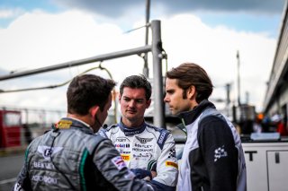 Pit-lane, Pre-Qualifying
