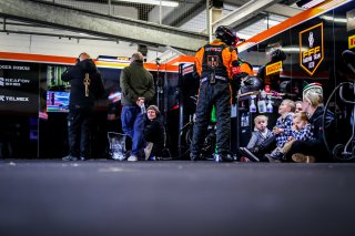 Pit-lane, Pre-Qualifying
