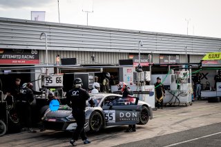 Pit Lane Race
