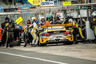 Pit Lane Race
