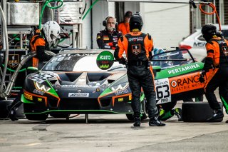 Pit Lane Race
