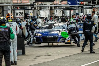 Pit Lane Race
