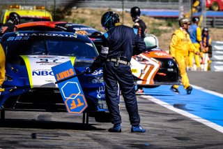 Pitlane, Pre-Qualifying
