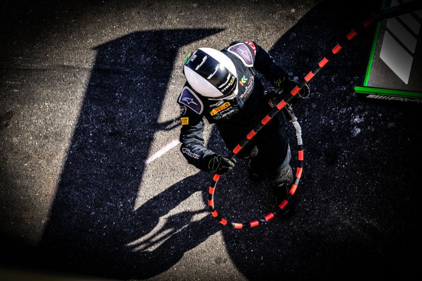Pitlane, Pre-Qualifying
