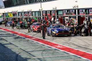 Free Practice 2, Pitlane
