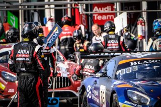 Free Practice 2, Pitlane
