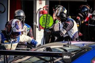 Free Practice 2, Pitlane
