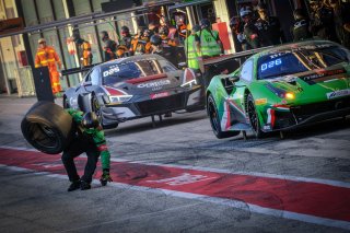Pitlane, Race 1
