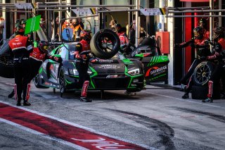 Pitlane, Race 1
