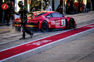 Pitlane, Race 1
