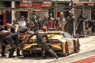 Pitlane, Race 2
