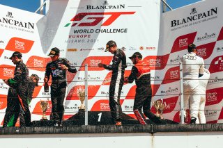 Podium, Race 2
