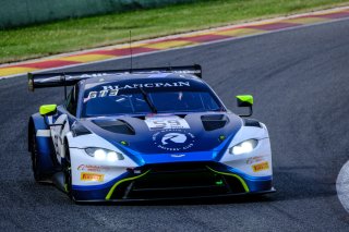 #59 Garage 59 GBR Aston Martin Vantage AMR GT3, Track

