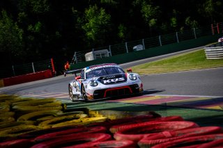 #117 KÜS Team75 Bernhard **** DEU Porsche 911 GT3 R, Track
