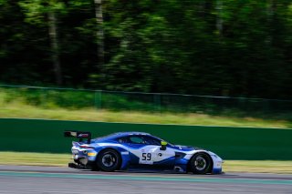 #59 Garage 59 GBR Aston Martin Vantage AMR GT3, Track
