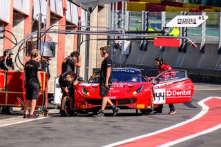 #444 HB Racing AUT Ferrari 488 GT3, Pitlane
