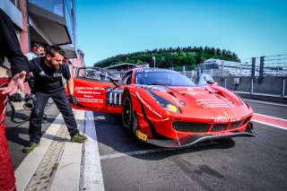 #111 Kessel Racing CHE Ferrari 488 GT3, Pitlane
