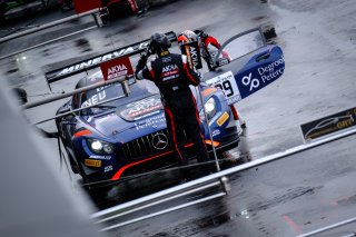 Free Practice 1, Pitlane
