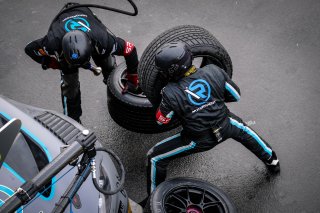 Free Practice 1, Pitlane
