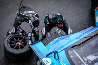 Free Practice 1, Pitlane

