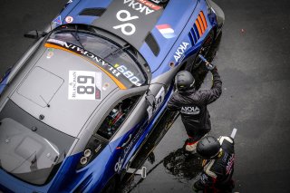 Free Practice 2, Pitlane
