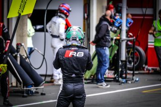 Pitlane, Race 1
