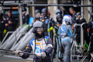 Pitlane, Race 1
