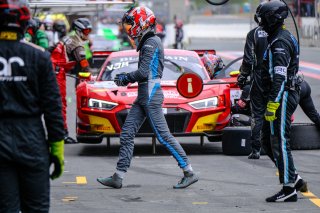 Pitlane, Race 2
