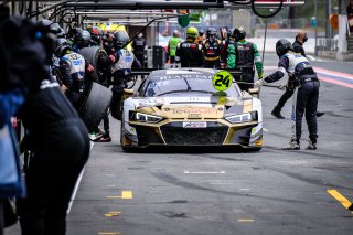 Pitlane, Race 2

