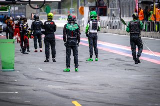 Pitlane, Race 2
