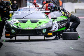 Pitlane, Race 2
