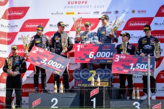 Podium, Race 2
