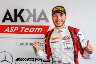 Polemen, Qualifying
