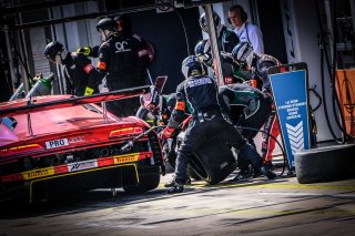 Free Practice 2, Pitlane
