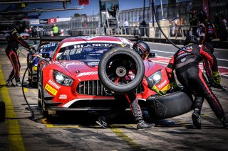 Free Practice 2, Pitlane
