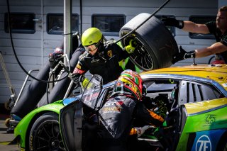 Pitlane, Race 1
