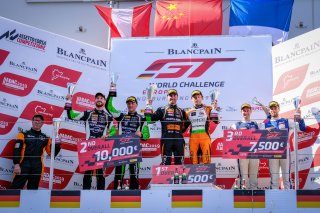 Podium, Race 1
