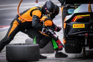 Pitlane, Race 2
