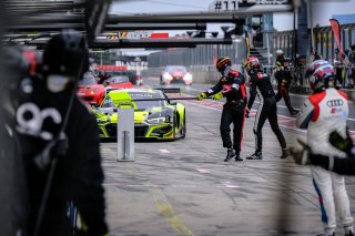 Pitlane, Race 2
