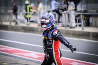 Pitlane, Race 2
