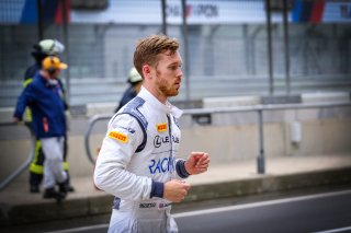Pitlane, Race 2
