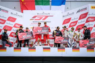 Podium, Race 2
